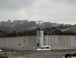 İsrail hapishanelerindeki 5 Filistinli açlık grevine başladı