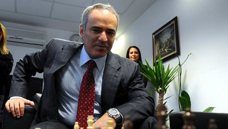 Kasparov 7 hamlede yenildi