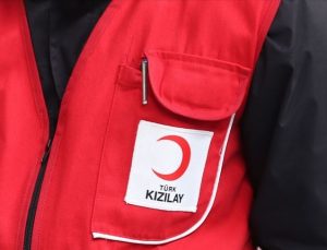 Türk Kızılay’dan yangında çeyizi zarar gören genç kıza destek