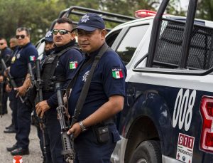 Meksika’da uyuşturucu çeteleri çatıştı: 18 ölü