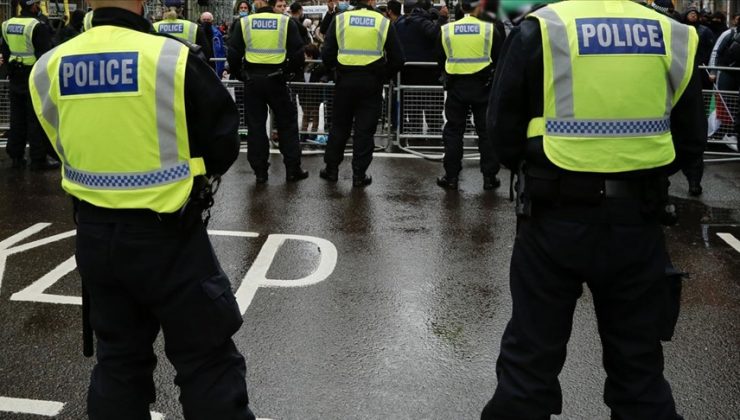 Oldham’ın ilk kadın Müslüman Konsey Başkanı’nın aracı kundaklandı