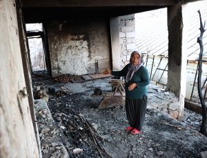 Mersin’de evleri ve kızlarının çeyizi yanan aile, yaşadıklarını unutamıyor