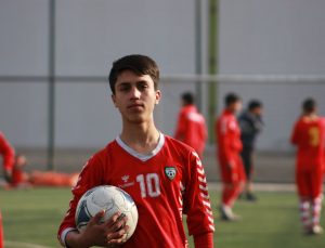 Afganistan’dan havalanan ABD uçağından düşenlerden biri milli futbolcu