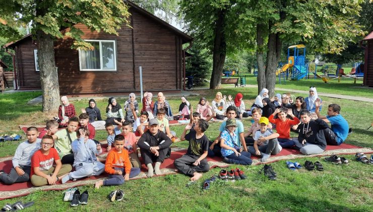 YTB kardeş topluluklardan minik ve gençleri Belarus’ta buluşturdu