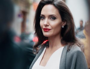 Angelina Jolie oyunculuğa veda ediyor