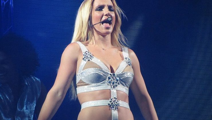 Britney Spears, Spotify’da bir milyarlık dinlemeye ulaştı