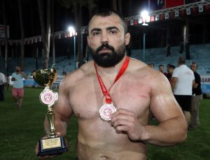 Aba Güreşi Türkiye Şampiyonası’nın galibi Barış Güngör oldu