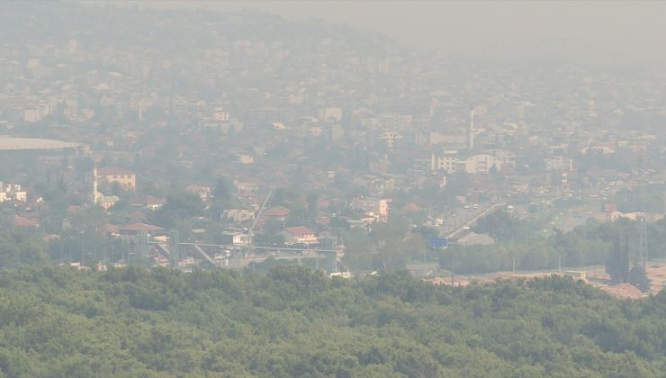 Antalya`nın üstü dumanla kaplandı