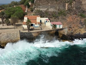 Atlas Okyanusu kıyısındaki camii: Goree