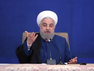 Ruhani: “Bazı gerçekleri ulusal birliğe zarar vermesinden korktuğum için açıklamadım”