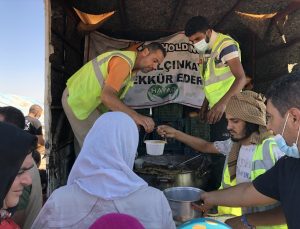 Afrin’deki ihtiyaç sahiplerine, Hatay’dan yemek yardımı