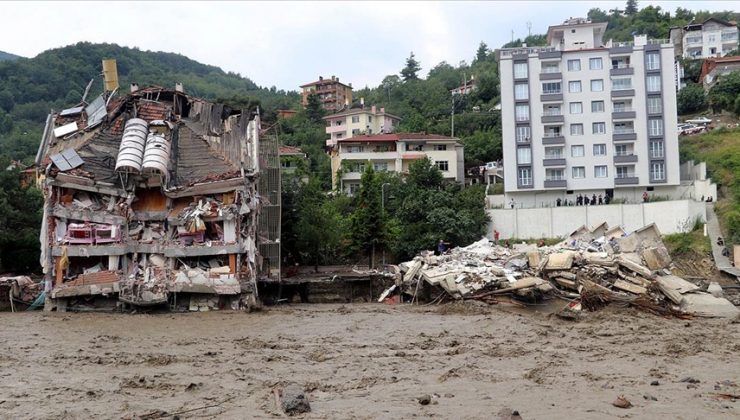 Kastamonu’da yıkılan bir binanın müteahhidi hakkında gözaltı kararı