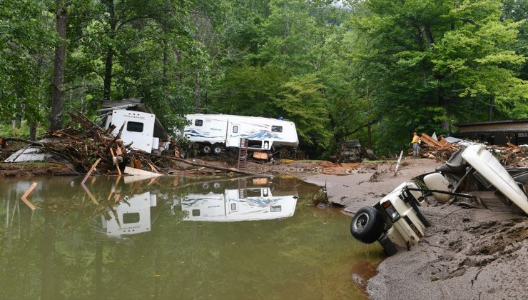 Fred Kasırgası Kuzey Carolina’yı vurdu, 2 ölü, 20 kişi kayıp