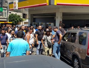 Lübnan’da bir kişiye ait 38 depoda 2 milyon litre benzin ele geçirildi