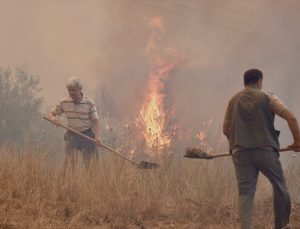 Antalya`nın Manavgat ilçesinde tekrar orman yangını