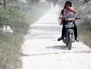 Endonezya`daki Merapi Yanardağı`nda patlama gerçekleşti