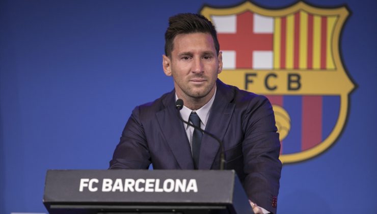 Messi, Barcelona’ya gözyaşlarıyla veda etti