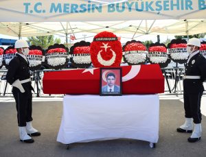 Düşen yangın söndürme uçağında yaşamını yitiren orman mühendisi Aydın, Mersin`de toprağa verildi