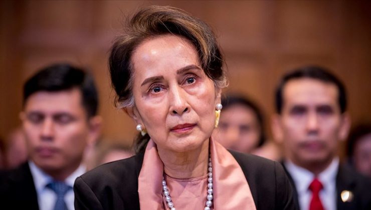 Myanmar’ın devrik lideri Suu Çii’nin avukatının basına konuşması yasaklandı