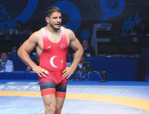 Yılın serbest stil güreşçisi: Taha Akgül