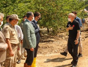 Van`da selden etkilenen bölgelere Çevre ve Şehircilik Bakan Yardımcısı Suver’den ziyaret