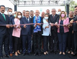 CHP Genel Başkanı Kılıçdaroğlu, İzmir’de toplu açılış törenine katıldı