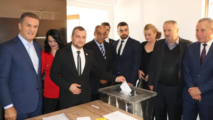 TDP Genel Başkanı Mustafa Sarıgül, Bolu’da partililerle buluştu