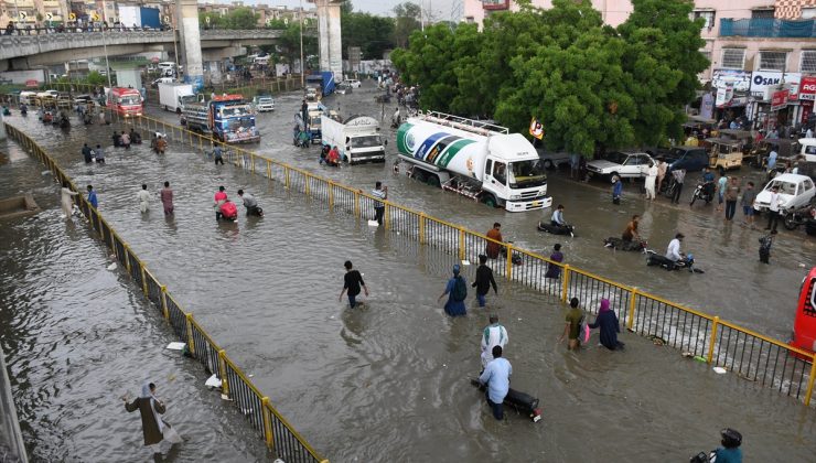 Pakistan’da aşırı yağış: Elektrik kesintileri yaşandı