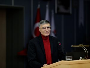 Nobel ödüllü Türk bilim insanı Aziz Sancar, geleceğin parlak beyinleriyle buluştu