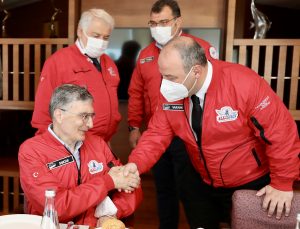 Bakan Varank, Nobel ödüllü Türk bilim insanı Aziz Sancar ile bir araya geldi