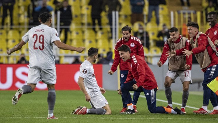 Fenerbahçe evinde dağıldı