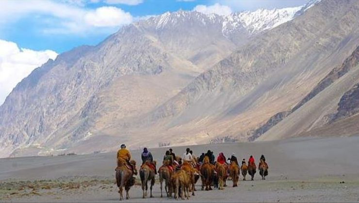 Hindistan, Çin ile tartışmalı sınır bölgesini turizme açtı
