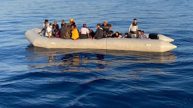 AB sınırlarında göçmenlere karşı hak ihlalleri sürüyor