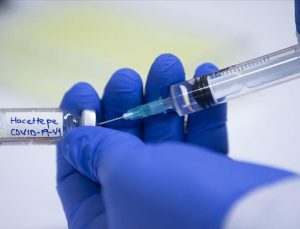 Aşı yaptırmayanlar mutasyonların önünü açıyor