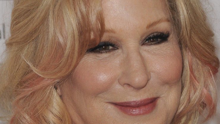 Bette Midler’den Texas kürtaj yasasını protesto çağrısı : Seks  yapmayın