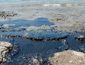 Dalgıçlar, körfez petrol sızıntısının kaynağını buldu: Kırık boru hattı!