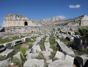 Didim’deki antik kentte 2 bin 400 yıllık iki eve ulaşıldı