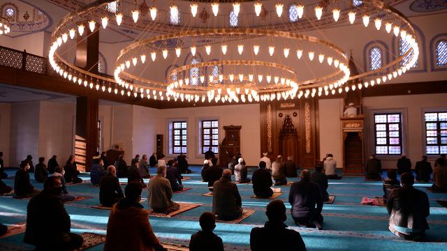 Diyanet’ten ‘fahiş fiyat’ hutbesi