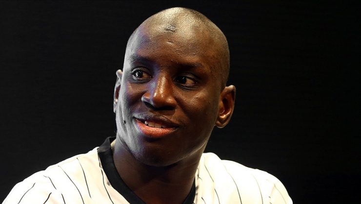 Demba Ba emekliye ayrıldı