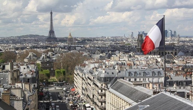 Fransa’da Müslümanlara ait yayınevi kapatılıyor