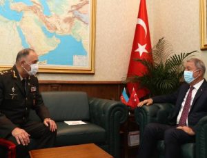Bakan Akar, Azerbaycan Genelkurmay Başkanı Veliyev’i kabul etti