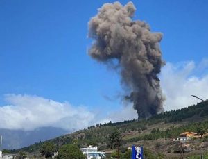 İspanya’nın Kanarya Adaları’ndaki La Palma yanardağı faaliyete geçti