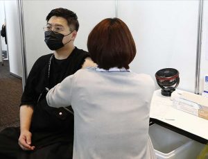 Japonya’dan Kovid-19 ve varyantlarına karşı 3. doz aşı kararı