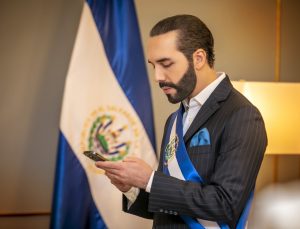 El Salvador’dan vatandaşlık fırsatı, Bitcoin bağışı
