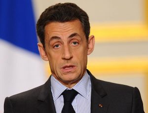 Eski Fransa Cumhurbaşkanı Sarkozy hakkında hapis cezası istendi