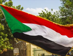 Sudan’da hükümet karşıtları başkent Hartum’a uzanan petrol boru hattını kapattı