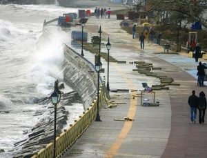 Marmara Denizi için Tsunami uyarısı: Denize sürükleyebilir
