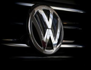 Volkswagen’de sistem arızası araç üretimini durdurdu