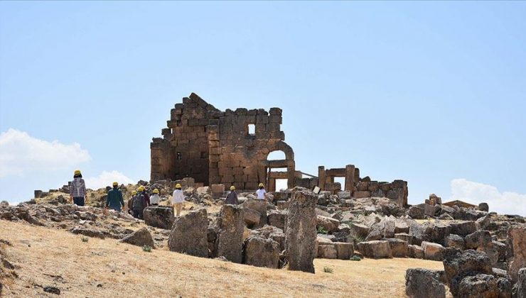 Zerzevan Kalesi’nde dünyayı şaşırtacak semboller!