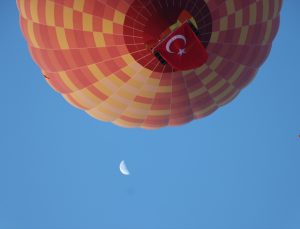 Sıcak hava balonlarıyla Cumhuriyet Bayramı coşkusu